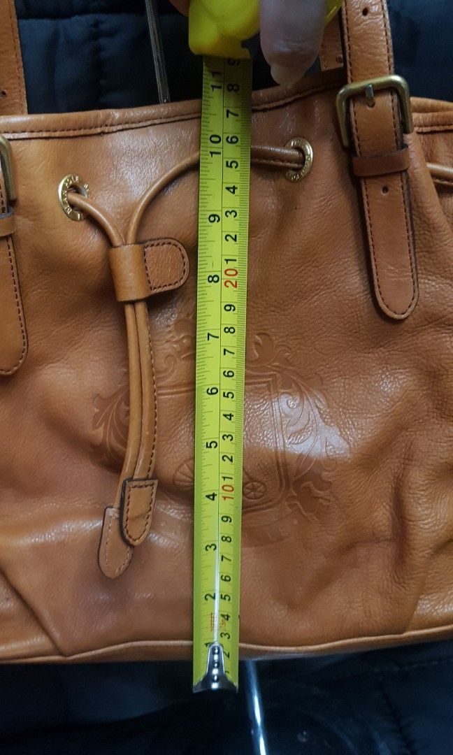 Tan (orangy) Beanpole hobo-shoulder bag (Category: Shoulder Bags) located in Quezon City. Submitted by practibagsplusmnl (Listing ID 1384024545, Image 3). Description: Tan (orangy) Beanpole hobo-shoulder bag.