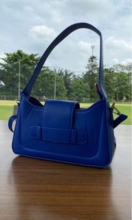 (Kategori: ) berada di . Dikirim oleh giakyumi (ID iklan 1383990994, Gambar 1). Deskripsi: .