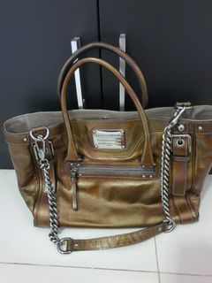 (Kategori: ) berada di . Dikirim oleh branded_auntentic (ID iklan 1383948165, Gambar 1). Deskripsi: .