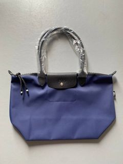 (Kategori: ) berada di . Dikirim oleh dipsluxury (ID iklan 1383869948, Gambar 1). Deskripsi: .
