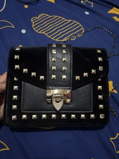 (Kategori: ) berada di . Dikirim oleh dee2preloved (ID iklan 1384025591, Gambar 1). Deskripsi: .