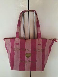 （分類：）位於 。 由 MissMorgan 提交（商品編號 1383890639，圖片 1）。簡介： 。
