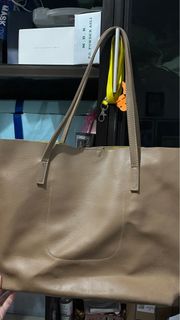 (Kategori: ) berada di . Dikirim oleh preloveddamaa (ID iklan 1384031957, Gambar 1). Deskripsi: .