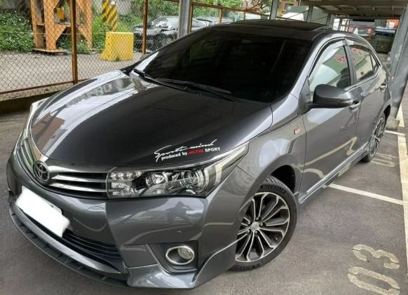 由 yan_xiu (刊登 ID 1383891299，圖片 1) 提交，位於 嘉義市 (Chiayi City) 的 Toyota Corolla Altis 2014款 灰色 全廠認證車 車商勿擾 (類別：汽車出售)，說明：🎶顏色：灰色 🎶排氣量：1.8L 🎶出廠：2014 🎶行駛里程：11萬公里 安全氣囊 ABS防鎖死 👍最有公信力的認證 👍車況與認證表不符 , 退車並全額退費 👍車況及里程公開化 👍檢定報告 🧸因車價划算、車況認證，詢問人數多，請提前預約看車 🎀我也可為您尋車!告訴我您的需求與預算，讓我為您圓夢 ✅可分期 ✅可貸款✅車換車 🎀貸款配合/協助分期 ⚠️車商販售 非自售 請車行勿擾⚠️ 🉑全台北中南皆有服務據點 歡迎私訊預約賞車 🎊請提前私訊預約賞車 🎊請提前私訊預約賞車 🎊請提前私訊預約賞車 全廠認證車 車商勿擾 滿小姐:0️⃣9️⃣0️⃣5️⃣3️⃣6️⃣1️⃣0️⃣5️⃣5️⃣ (歡迎私訊)。