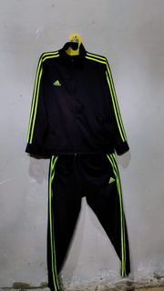 (Kategori: ) berada di . Dikirim oleh ttrendyyy (ID iklan 1384033167, Gambar 1). Deskripsi: .