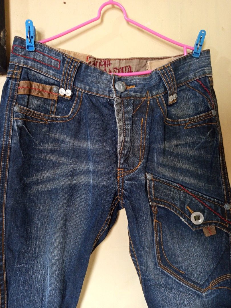 Vintage Y2K Tough Jeansmith (Category: Jeans) located in Lal-Lo. Submitted by jzc_thriftshop26 (Listing ID 1384005154, Image 2). Description: Waistline 31-32 inches Length 41.5 inches Laylayan 9 inches.