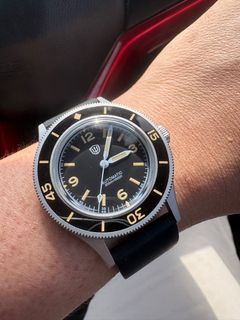 (Category: ) located in . Submitted by timepiecehunter (Listing ID 1383929082, Image 1). Description: .