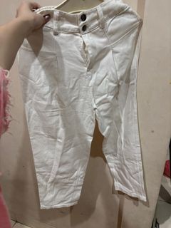 (Kategori: ) berada di . Dikirim oleh jenniferaurelia_ (ID iklan 1384003860, Gambar 1). Deskripsi: .