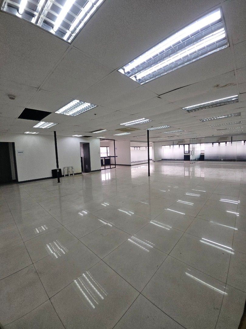 Whole Office Spaces RFO at Ortigas CBD (Category: Commercial) located in Pasig City. Submitted by ortigasrealestatecom.co (Listing ID 1383970897, Image 1). Description: It is a whole Floor Office Space for Lease at ORTIGAS CBD! STRATA 2000 CONDOMINIUM CORPORATION F. Ortigas Jr. Avenue Road, Ortigas Center, Pasig City Ready for Occupancy Whole Floor With Occupancy Permit Area :-1000sqm Rate: - Php600/sqm plus Vat plus Dues Association Dues : Php69