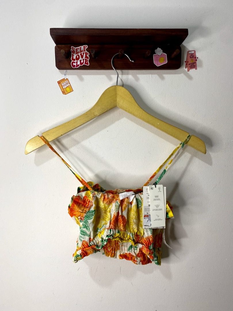 ZARA KIDS FLORAL LINEN SUMMER CRORP TOP (Kategori: 8 hingga 12 tahun) berada di Tangerang. Dikirim oleh happy7hour (ID iklan 1383927534, Gambar 2). Deskripsi: .