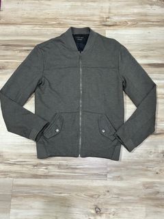 (Kategori: ) berada di . Dikirim oleh tbfsport.id (ID iklan 1383889648, Gambar 1). Deskripsi: .