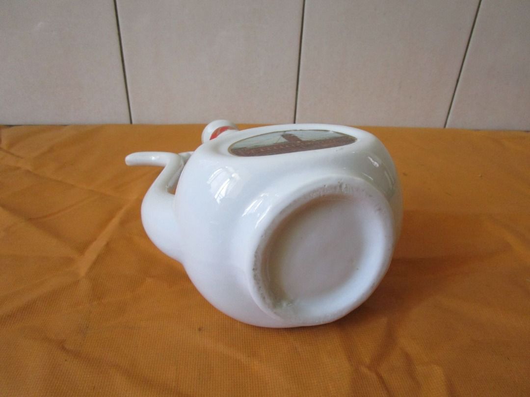 東引慶祝中華民國73年國慶空酒瓶F-44, 書籍、休閒與玩具, 收藏