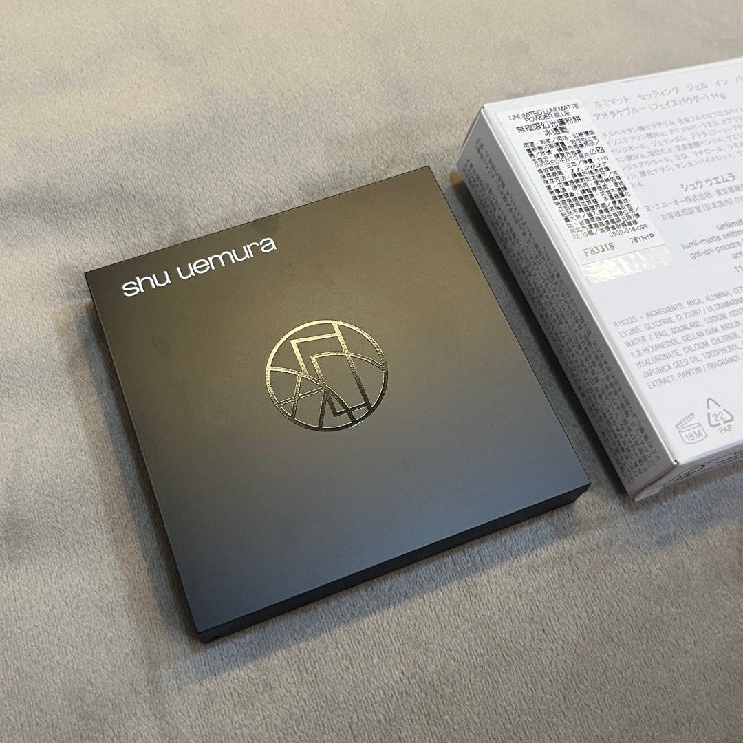 由 shushusale2 (刊登 ID 1378616259，圖片 1) 提交，位於 台北市 (Taipei) 的 植村秀 無極限幻光蜜粉餅 冰透藍 (類別：化妝品)，說明：原價：2300 僅試用兩次。
