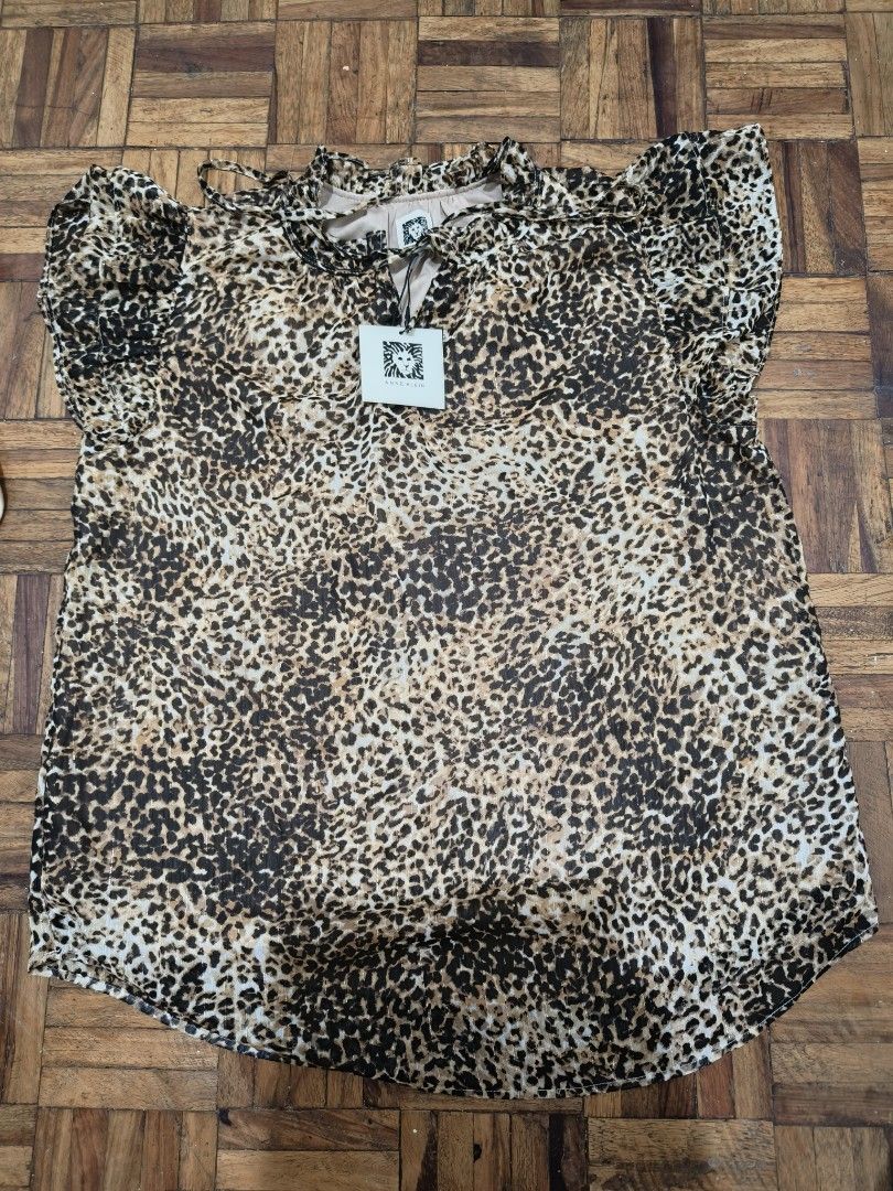 Anne Klein Animal Print Blouse (Category: Blouses) located in Manila. Submitted by pingkaysf (Listing ID 1378585328, Image 1). Description: For Sale : Anne Klein Animal Print Blouse Medium Size Brand New with Tag RFS : Not my style.