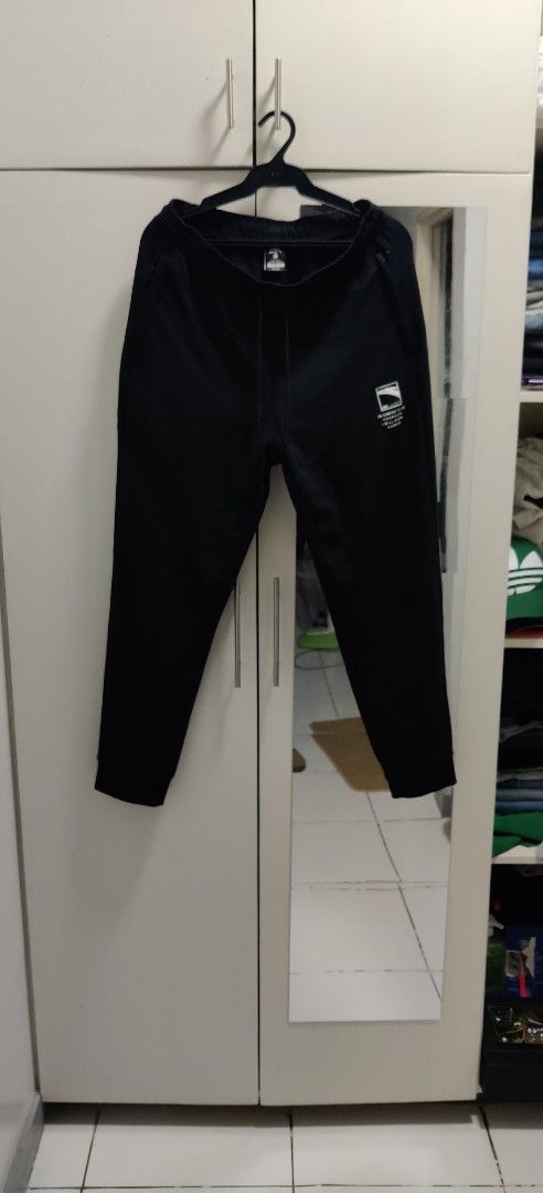 Anta Jogger Pants (Category: Joggers) located in Malabon City. Submitted by jaypd (Listing ID 1378661143, Image 1). Description: Free Shipping.
