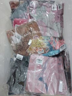 (Kategori: ) berada di . Dikirim oleh putraputrie102 (ID iklan 1378705045, Gambar 1). Deskripsi: .