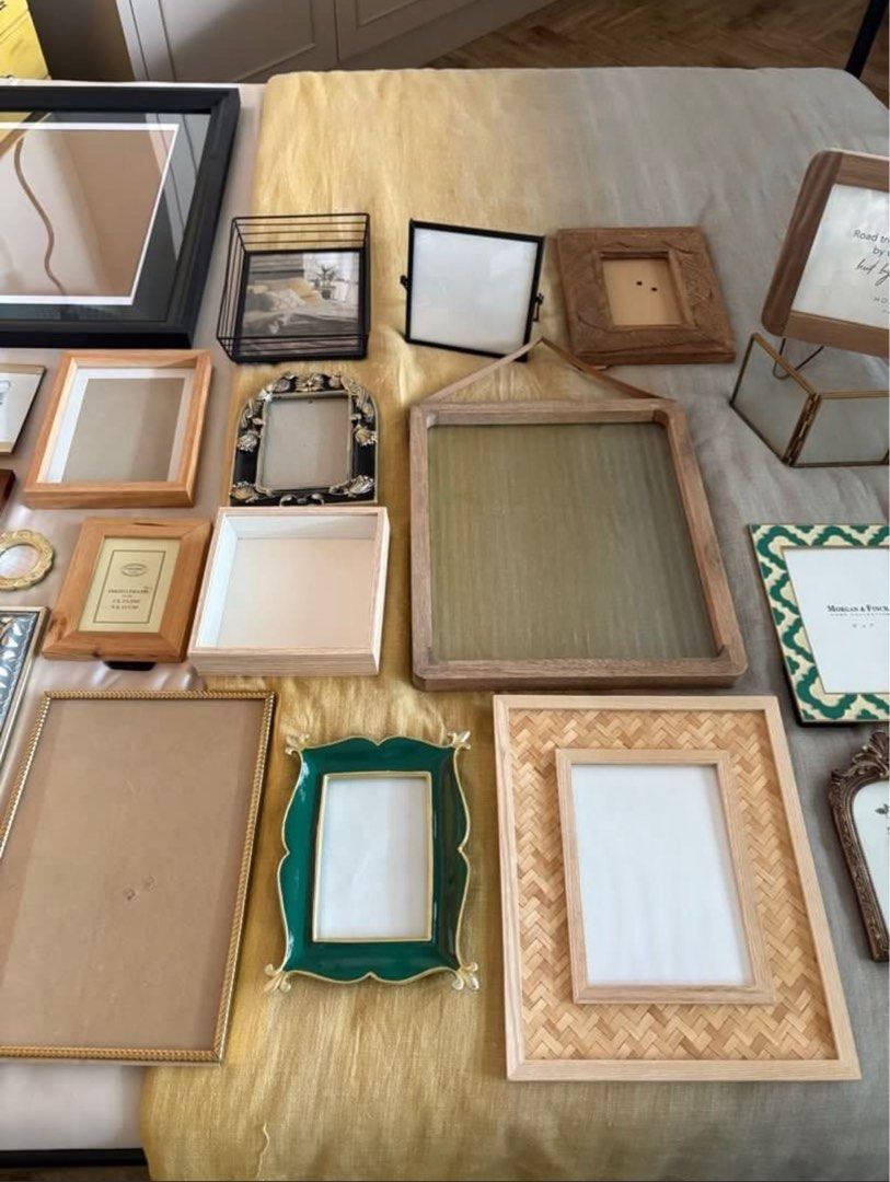 Assorted Photo Frames64885329340931113
