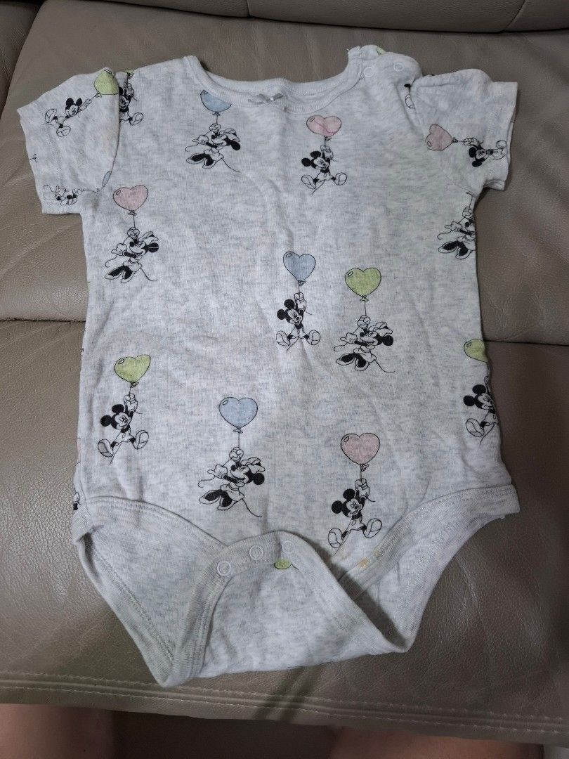 Baby Onesies Bundle - Disney, Giraffe, Roar(for 6 to 18months) (Category: Babies & Kids Fashion) located in Singapore. Submitted by bworm24 (Listing ID 1378664354, Image 2). Description: - All three for $12 and free mailing. Bundle of three baby onesies - Designs: Mickey Mouse (grey), Giraffe (white), 'Roar' print (pink) - Features: Short-sleeved, snap closures - Ideal for daily wear.
