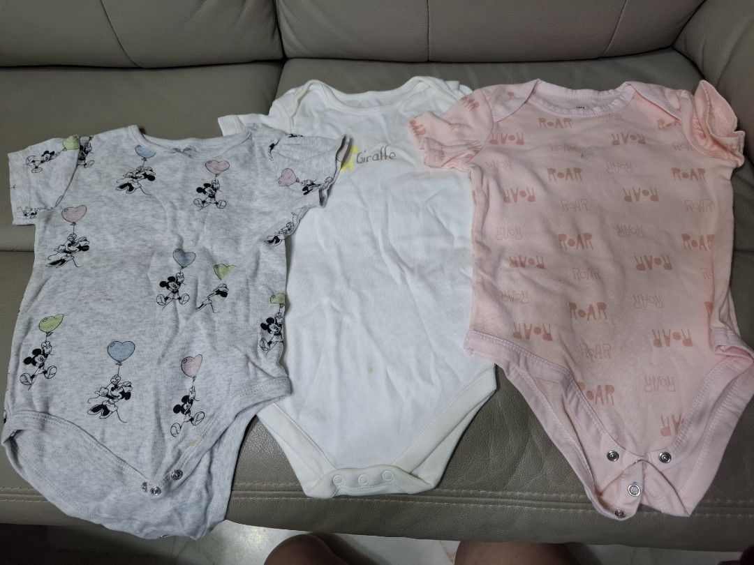 Baby Onesies Bundle - Disney, Giraffe, Roar(for 6 to 18months) (Category: Babies & Kids Fashion) located in Singapore. Submitted by bworm24 (Listing ID 1378664354, Image 1). Description: - All three for $12 and free mailing. Bundle of three baby onesies - Designs: Mickey Mouse (grey), Giraffe (white), 'Roar' print (pink) - Features: Short-sleeved, snap closures - Ideal for daily wear.