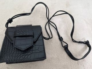 (Category: ) located in . Submitted by hzlyn (Listing ID 1378588008, Image 1). Description: .