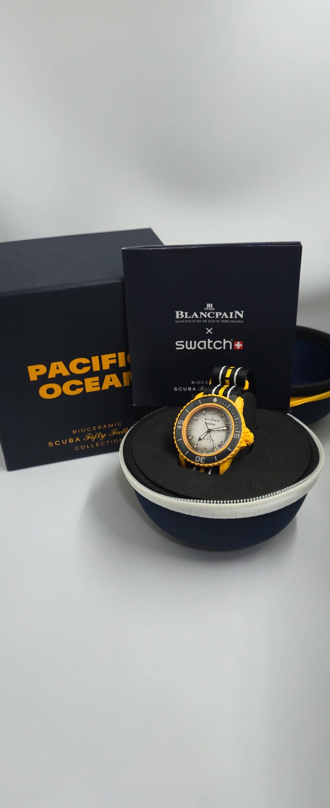 Blancpain x swatch (Category: Men's Watches) located in Makati City. Submitted by jericho08 (Listing ID 1378701408, Image 2). Description: bnew blancpain x swatch pacific ocean.