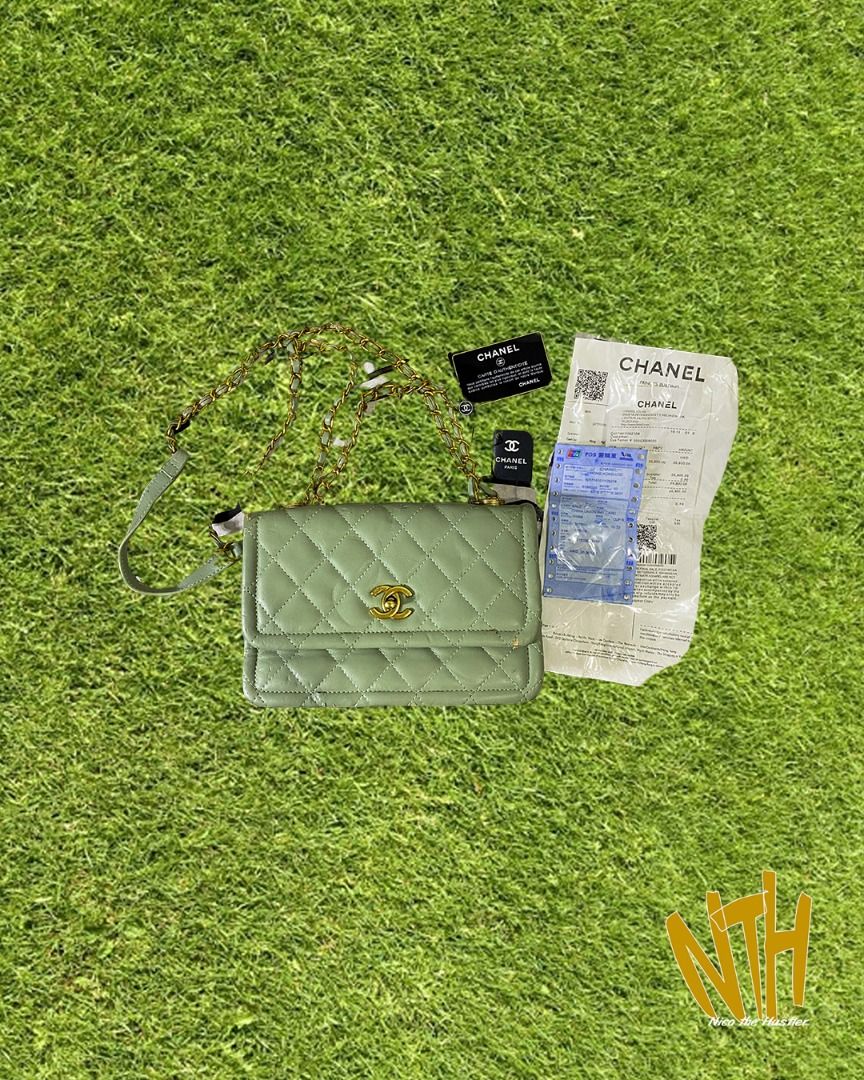 CHANEL CHAIN BAG GREEN (Category: Luxury Bags & Wallets) located in Naga. Submitted by daily.hustlin (Listing ID 1378583615, Image 1). Description: CHANEL MINT GREEN CHAIN BAG LAMBSKIN WITH RECEIPT Length: 9" Height: 6.5" Width: 2.5".