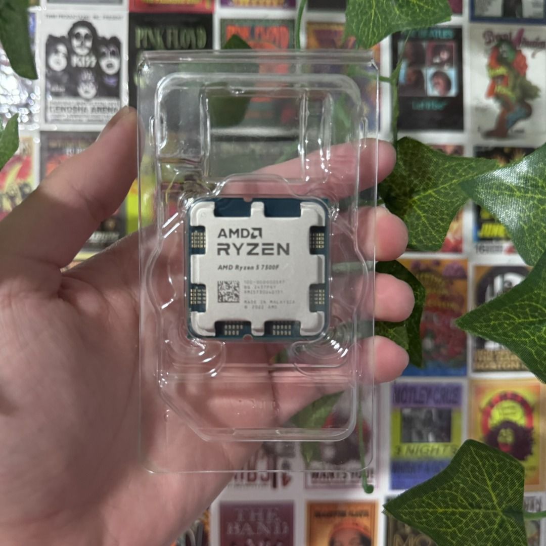 [CLEARANCE] AMD Ryzen 5 7500F 6 Cores | 20 Units available (Category: Computer Parts) located in Singapore. Submitted by smartselects (Listing ID 1378631614, Image 1). Description: 😎Good buyer read below‼️Price Cheap and FIXED! ✅ Add on just $9 for a BNIB AMD stock cooler ✅ 1-Month Store Warranty – Guaranteed working ✅ Super cheap price! These are extra CPU units that were bought in excess. ✅20 Units available | Buy 2 or more at 10% off 💬 Not y