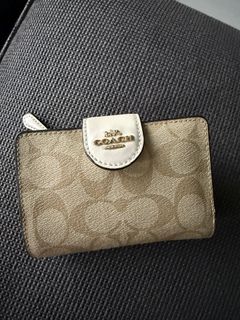 (Category: ) located in . Submitted by outstation (Listing ID 1378604194, Image 1). Description: .