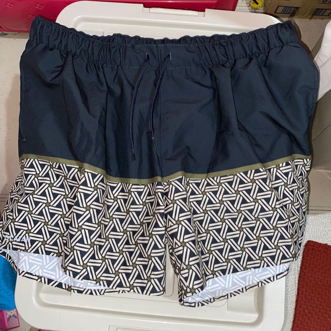 Decathlon Board Shorts 2XL (Olaian) (Category: Swim Trunks & Board Shorts) located in Imus. Submitted by shopfromlilo (Listing ID 1378550291, Image 2). Description: Still with wash tag Used once Too big kay hubby (hindi sinukat sa store) Lalamove ready Molino, Bacoor, Cavite location Payment first #decathlon #decathlonboardshorts #boardshorts.