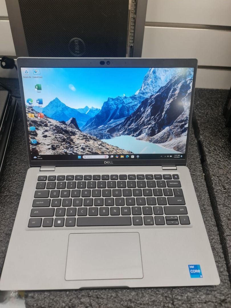 DELL 5430..i5.12 gen (Category: Laptops & Notebooks) located in Singapore. Submitted by mdabdulga69303 (Listing ID 1378683525, Image 1). Description: DELL 5430..i5.12 gen 👉i5.12 gen 👉16 gb ram 👉512 gb ssd Backlight keyboard screen ☑️💙 Excel ✔️ PowerPoint ✔️ Word ✔️ Project ✔️ Vision ✔️ Autocard free ✔️ Windows 11 Pro2025✅💙 permanent ✅💙 With Office activated✅ 2021 permanent. ☑️💙 Laptop with charger ☑️ With bag ✅💙 No issues with this Laptop