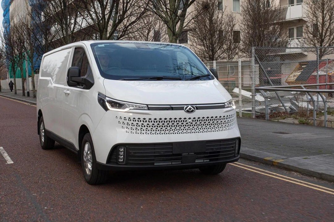 Electric Van E-deliver7 Brand New 🔥 (Category: New Commercial Vehicles for Sale) located in Singapore. Submitted by sgmpteltd (Listing ID 1378639438, Image 1). Description: 📲 96499067 Elyn 📲 96499067 Elyn 📲 96499067 Elyn Electric Van E-Deliver7 Battery Warranty 8years / 250000km Vehicle Warranty 5years / 100,000km Free servicing 3yrs / 90000km 10 Yrs COE / GST 6 Months Roadtax Call me for more info 📲 96499067 Elyn 📲 96499067 Elyn.