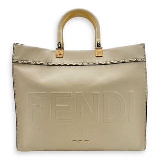 (Category: ) located in . Submitted by carousellluxury (Listing ID 1342194674, Image 1). Description: .