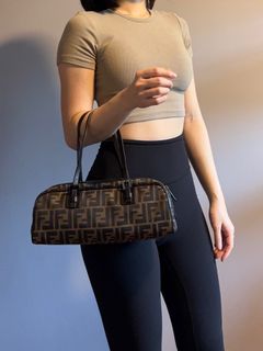 (Category: ) located in . Submitted by lovelybuys333 (Listing ID 1378581731, Image 1). Description: .