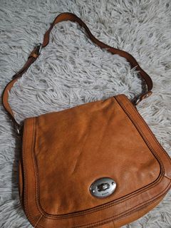 (Category: ) located in . Submitted by lovelytudung (Listing ID 1378673474, Image 1). Description: .