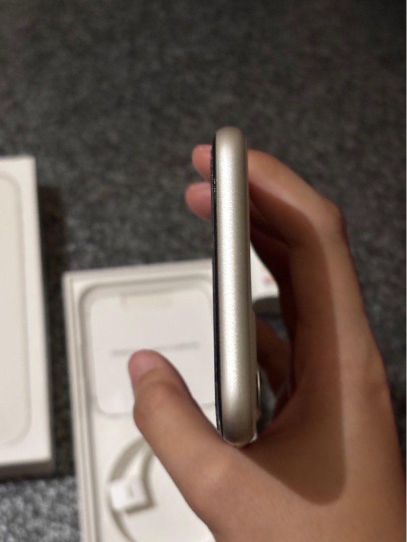 FS: IPHONE 11 (Category: iPhone 11 Series) located in Santa Rosa. Submitted by tiellsea (Listing ID 1378563941, Image 2). Description: 📍FOR SALE: IPHONE 11 🧷 64 GB 🧷 openline 🧷74% battery 🧷With box (same serial no#) all original parts, never opened, all buttons working, all features working (face id, true tone) 📌 first owner and not from buy and sell (bought from actual store last Dec 2022) ⚡️open for meet up within nuvali, glorietta ISSUE: