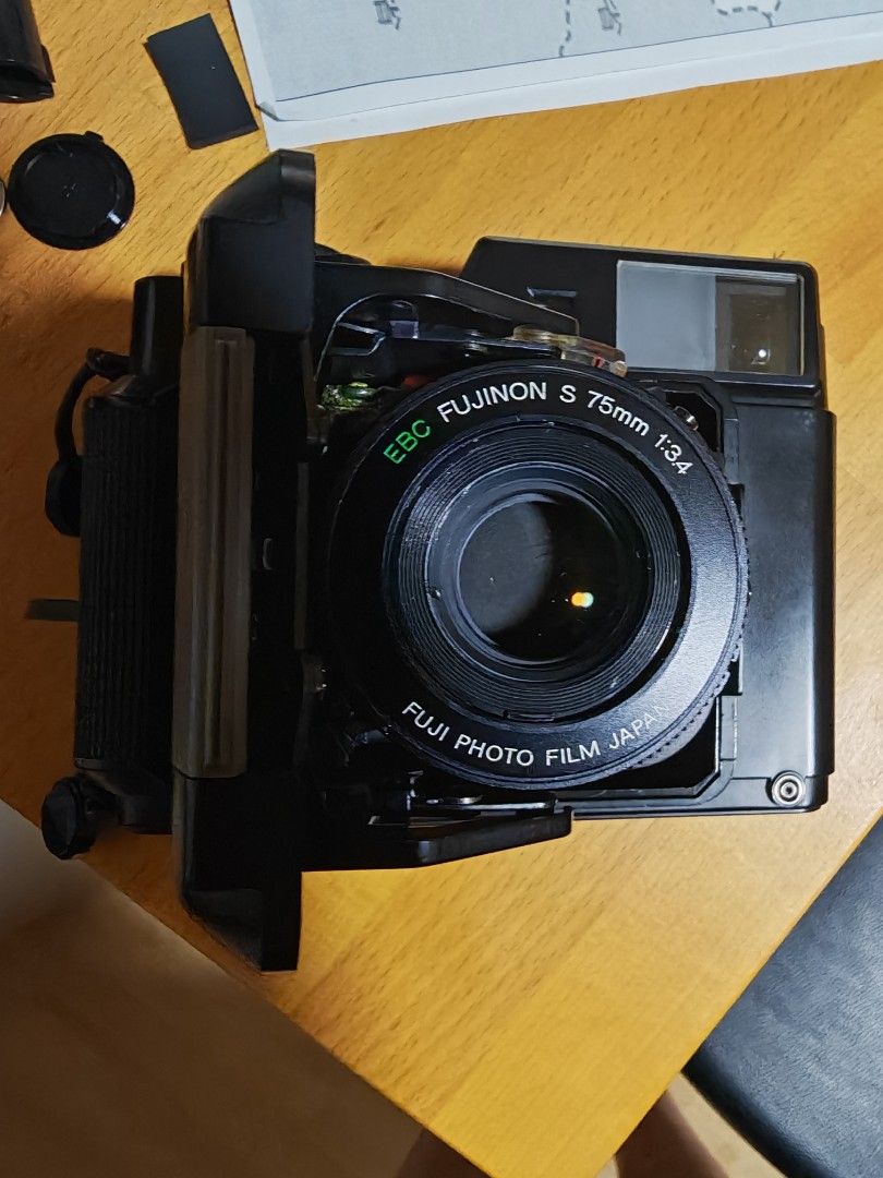 Fujica GA 645 professional mint unit, Photography, Cameras on