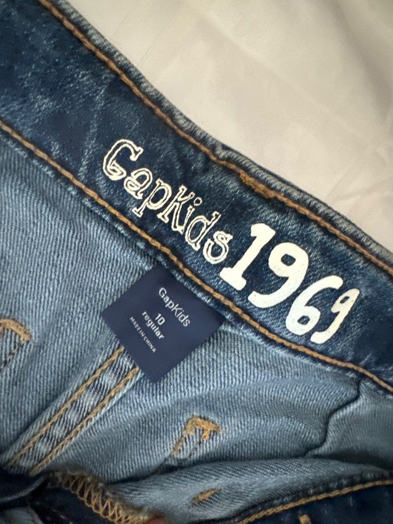 Gap kids girls Jeans - Flare Leg (Category: Babies & Kids Fashion) located in Singapore. Submitted by jbsg2 (Listing ID 1378550733, Image 2). Description: Brand new with tag Classic 1969 jeans with flare leg .