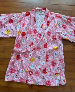 (Category: ) located in . Submitted by hygge10 (Listing ID 1378586257, Image 1). Description: .