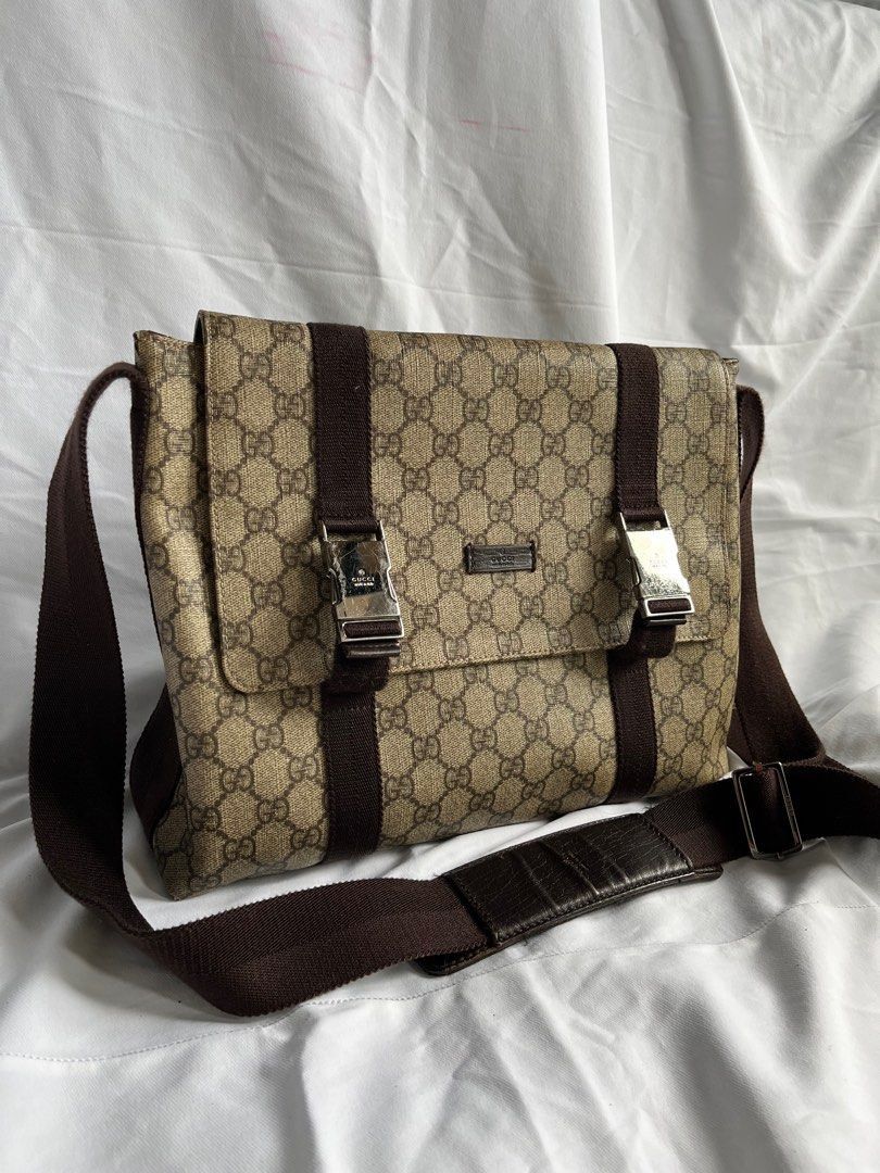 GUCCI MESSENGER BAG PVC MONOGRAM (Category: Luxury Bags & Wallets) located in Quezon City. Submitted by hellosydney78 (Listing ID 1378686649, Image 2). Description: Gucci messenger bag pvc material/ with code Bought in Osaka Japan.