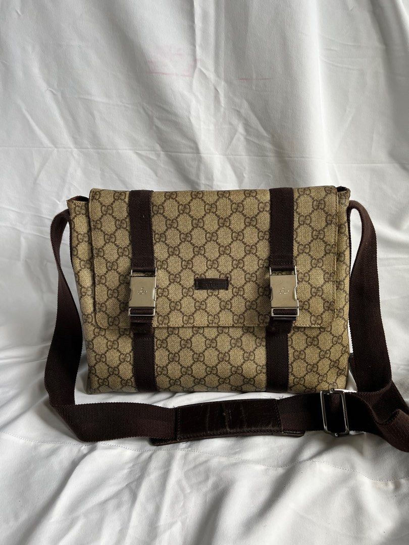 GUCCI MESSENGER BAG PVC MONOGRAM (Category: Luxury Bags & Wallets) located in Quezon City. Submitted by hellosydney78 (Listing ID 1378686649, Image 3). Description: Gucci messenger bag pvc material/ with code Bought in Osaka Japan.