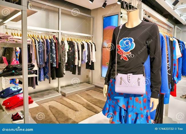 Kenzo Paris Silk Skirt (Category: Luxury Apparel) located in Cebu City. Submitted by styleoptions (Listing ID 1378643835, Image 3). Description: Used few times only Stuck in closet Super nice and elegant Steal price Size: EU34 (Small).