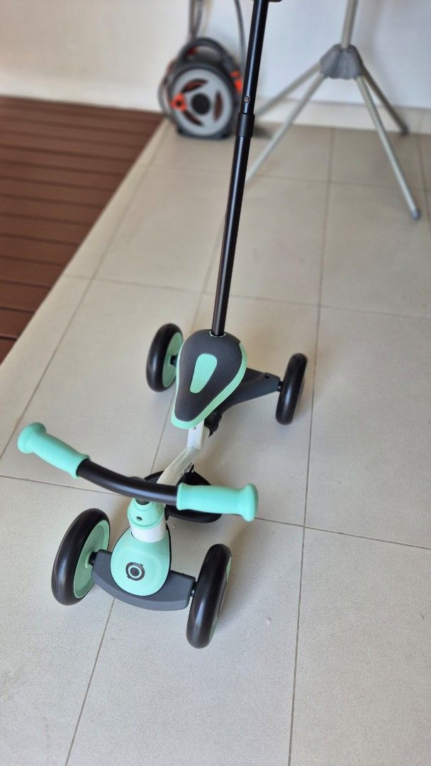 Kids Learning Bike (Category: Infant Playtime) located in Singapore. Submitted by byohoh (Listing ID 1378617193, Image 1). Description: Globber Learning Bike 3 in 1. for 12 - 36 months 4 ways to ride..