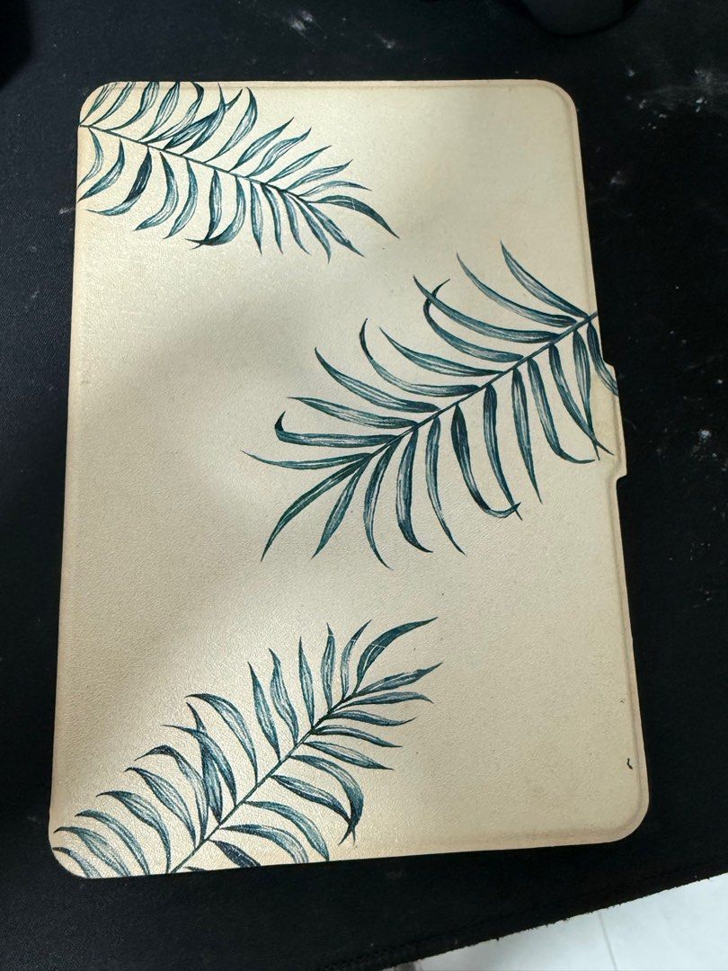 Kindle Paperwhite 7th gen (Category: E-Readers) located in Singapore. Submitted by olipcguru (Listing ID 1378682190, Image 3). Description: Working kindle for sale .