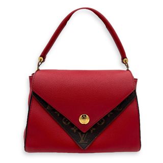 (Category: ) located in . Submitted by carousellluxury (Listing ID 1353797202, Image 1). Description: .