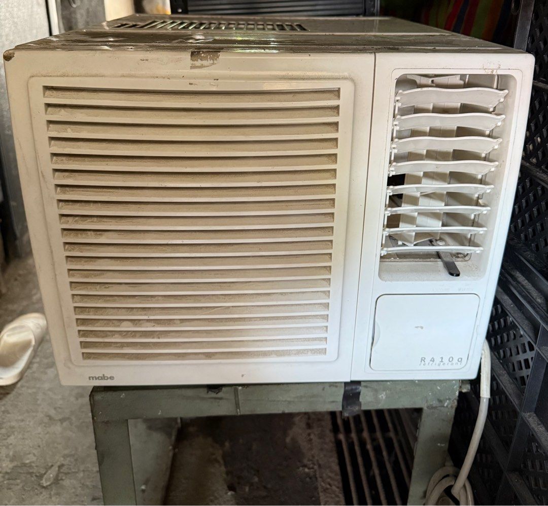 Mabe aircon for sale (Category: Air Conditioning and Heating) located in Manila. Submitted by useyourcommonsense (Listing ID 1378564450, Image 2). Description: Mandaluyong pickup only.