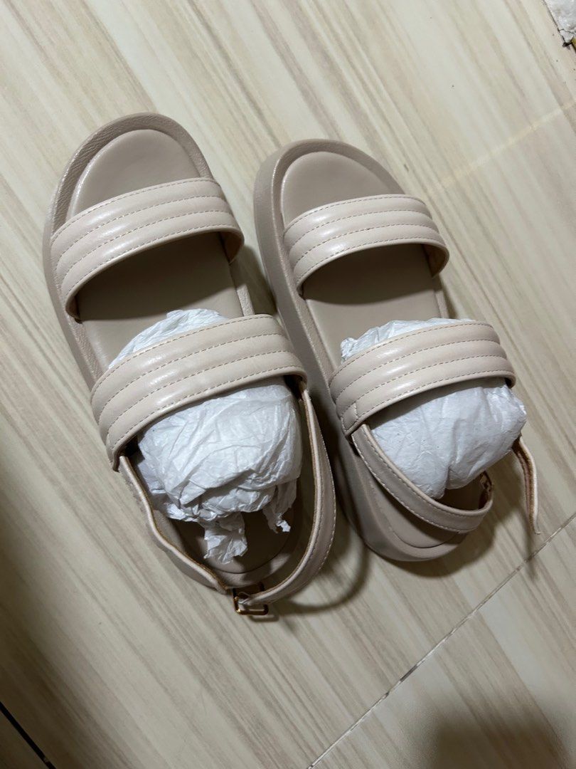 Mendrez two strap sandals (wedge about 1 inch height) (Category: Flats & Sandals) located in Pateros City. Submitted by dolengarcia (Listing ID 1378654527, Image 2). Description: Once lang po nasuot size 37.