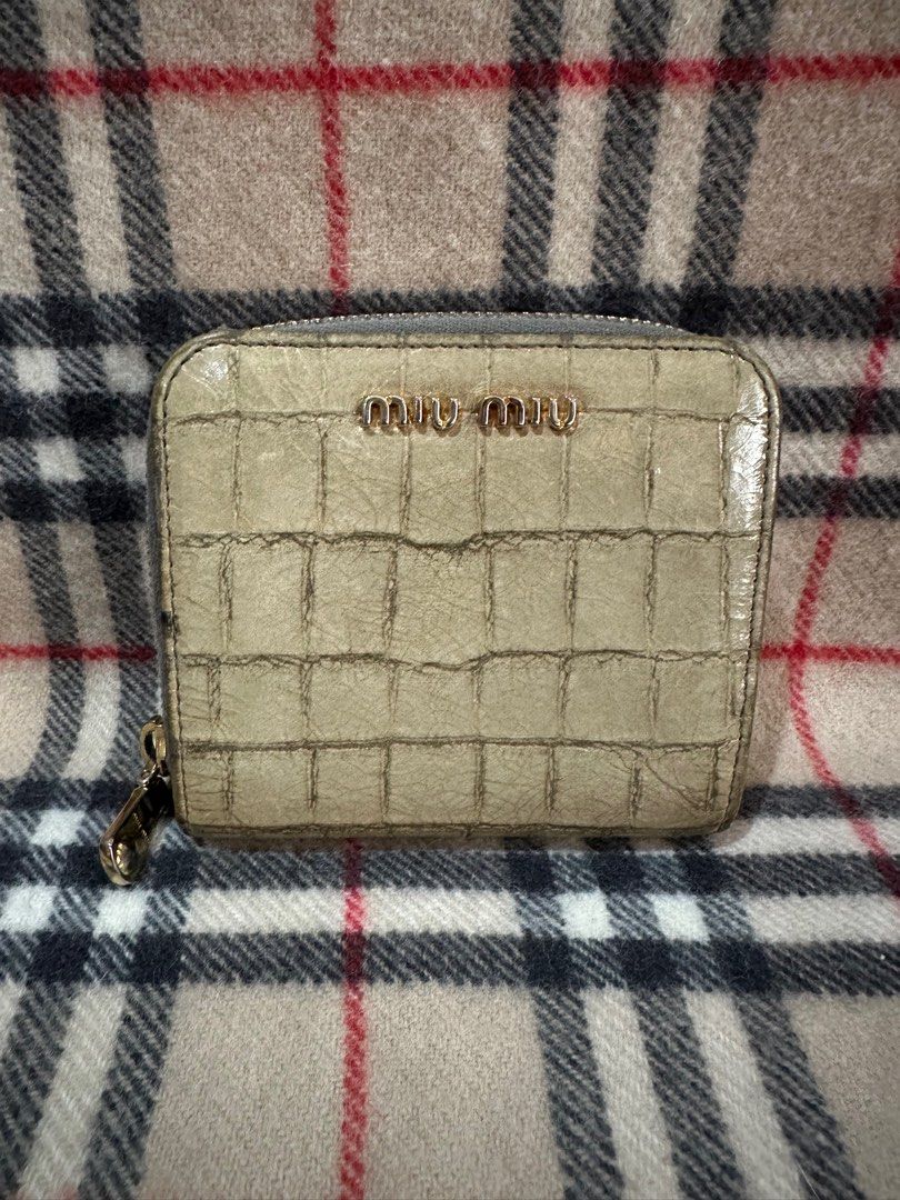 Miu Miu Crocodile Wallet (Category: Luxury Bags & Wallets) located in Baguio. Submitted by .daryl (Listing ID 1378631793, Image 1). Description: .