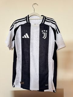 (Category: ) located in . Submitted by singaporefootballshop (Listing ID 1378593923, Image 1). Description: .
