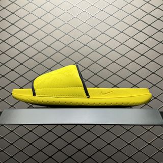 (Category: ) located in . Submitted by lovely_shoes (Listing ID 1378682333, Image 1). Description: .