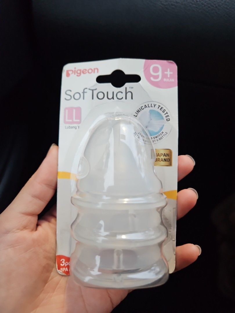 Pigeon Softouch Nipple LL 9M+ (Category: Breastfeeding & Bottle Feeding) located in Singapore. Submitted by paperkites (Listing ID 1378651532, Image 1). Description: .